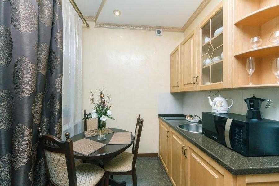 1к квартира, метро Майдан Незалежності, біля McDonalds