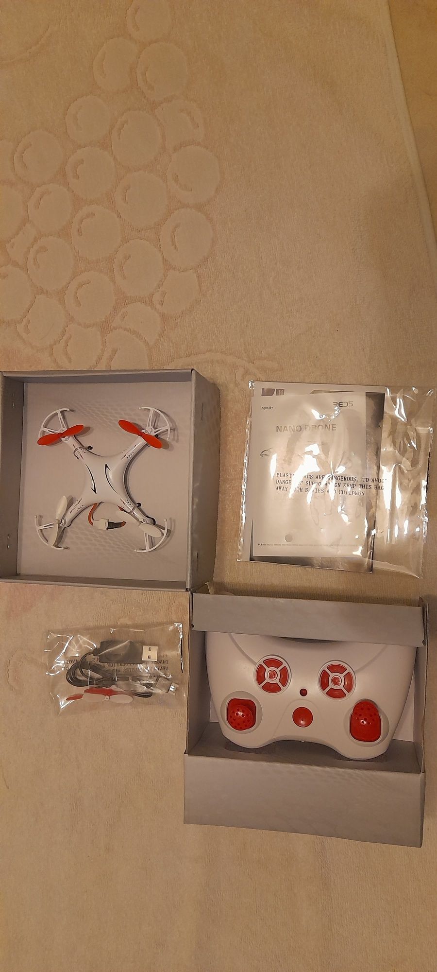 Nano drone red 5