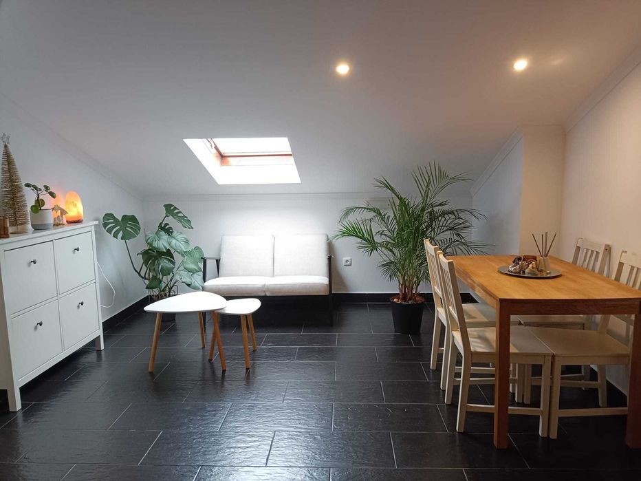 Quarto Individual em Apart. Partilhado - Penafirme