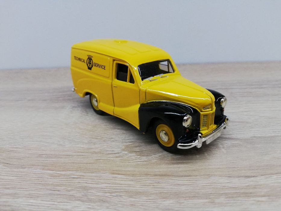 Vanguards Austin A40 Van Technical Service 1/43