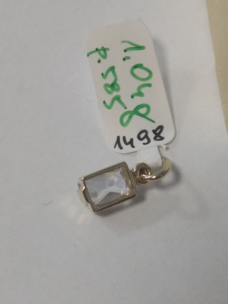 Złoty wisiorek z cyrkonią, złoto 585 (19M)