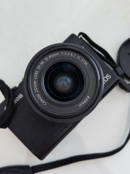Canon EOS M200 Preta