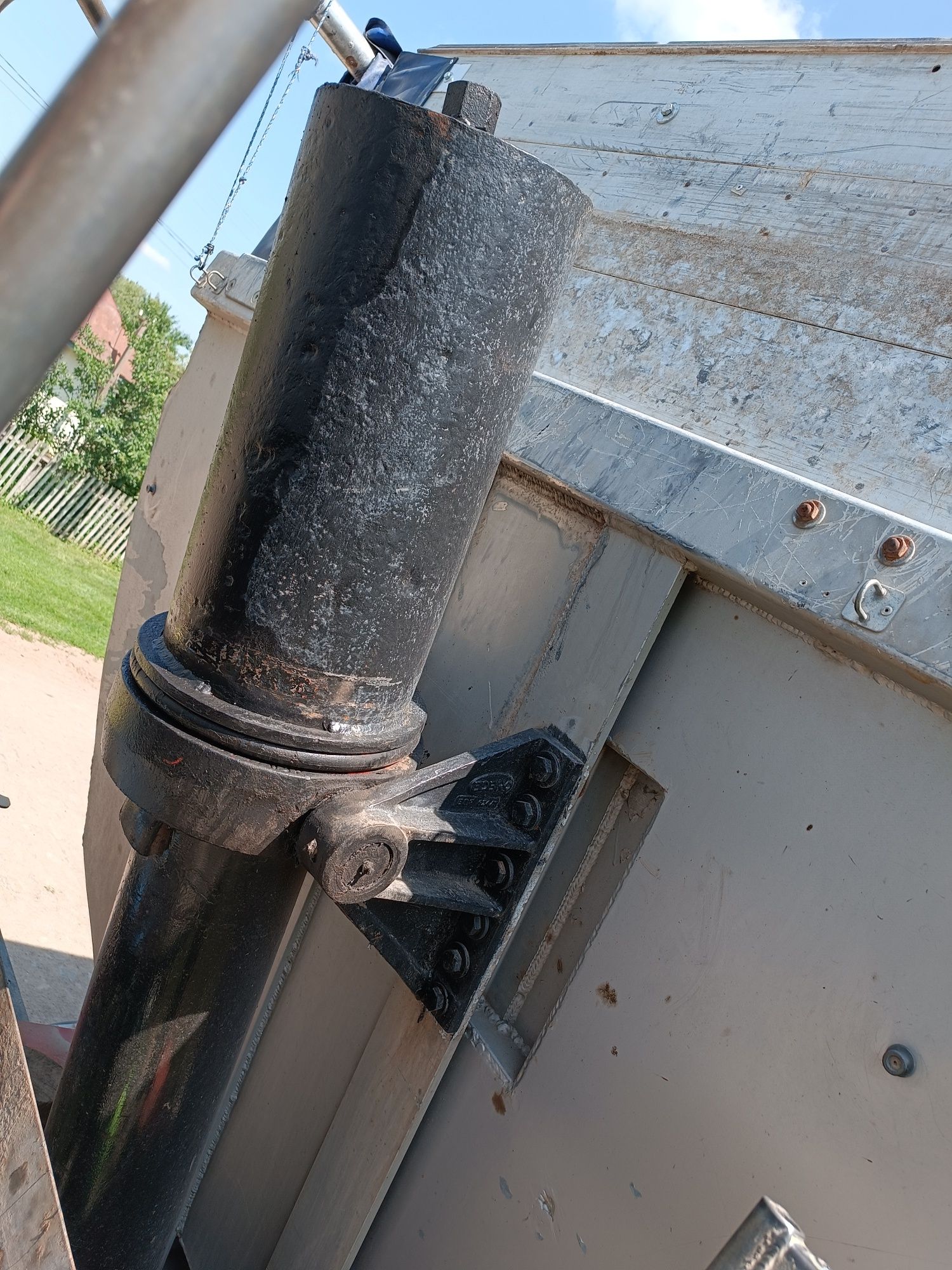 Напів причіп в доброму стані
