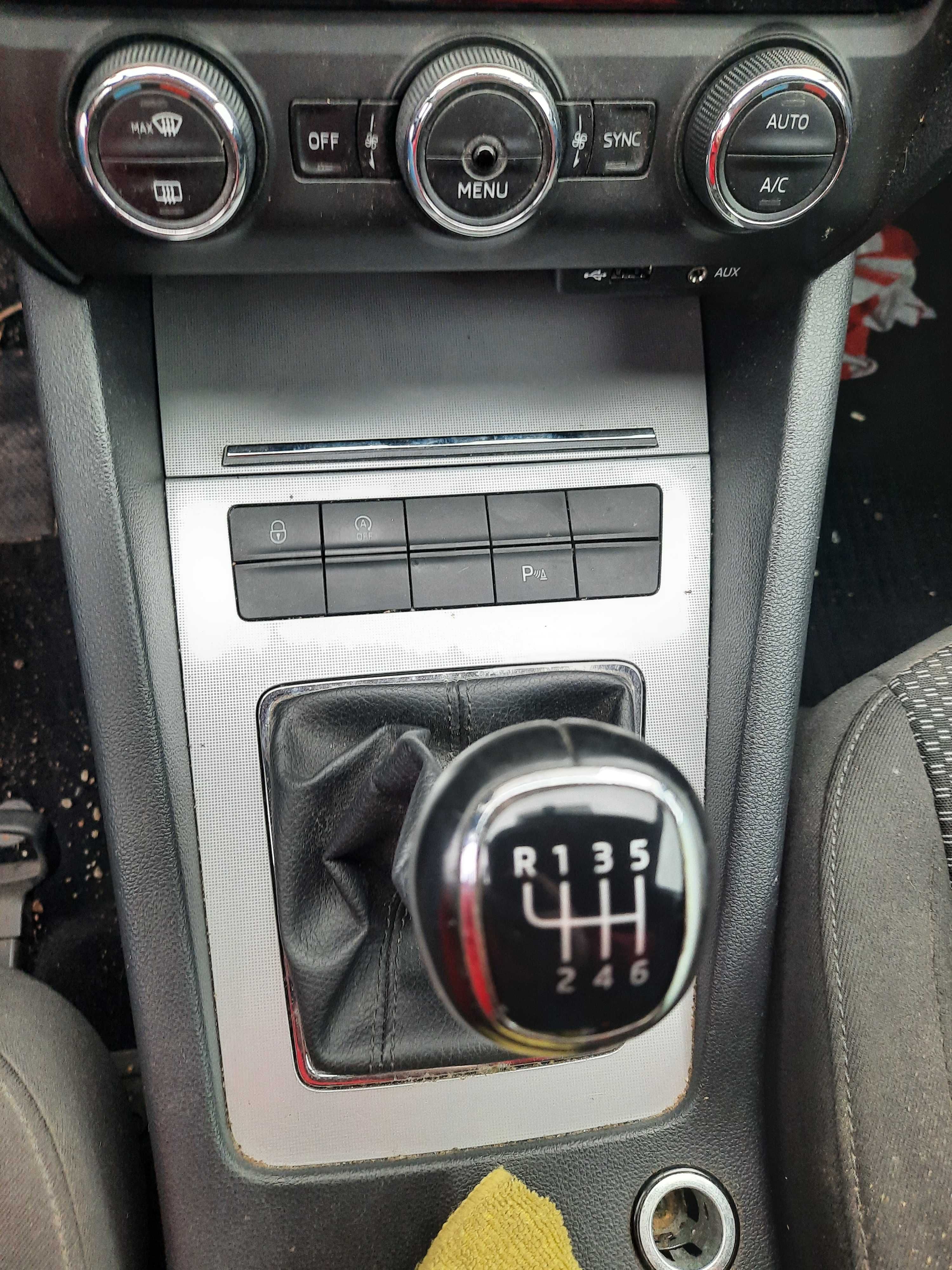 ramka przyciski lewarka 5E1.863.212A Skoda Octavia 3 III