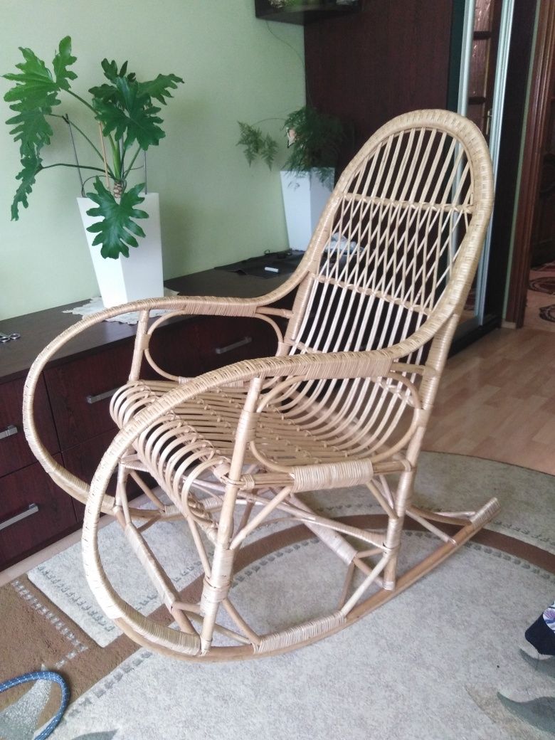 Нове крісло плетене гойдалка, качалка кресло