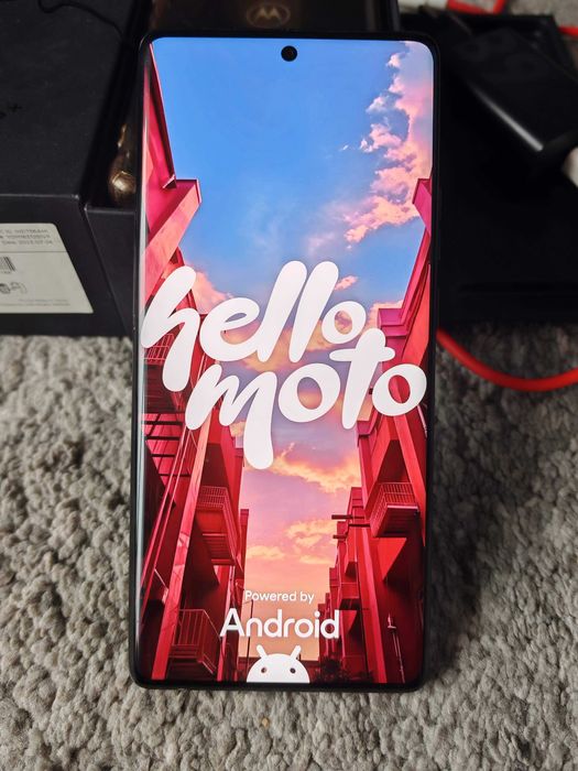 Motorola Edge+ (2023) snapdragon 8 gen 2 8/512gb bateria enorme