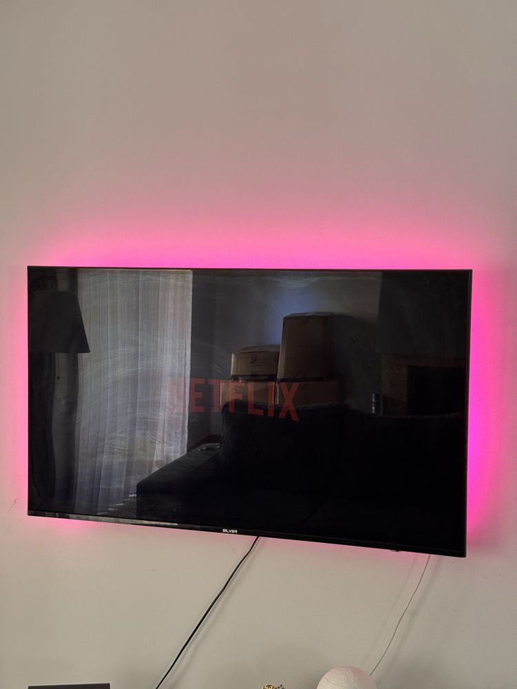 Tv 55 polegadas com led e suporte para parede