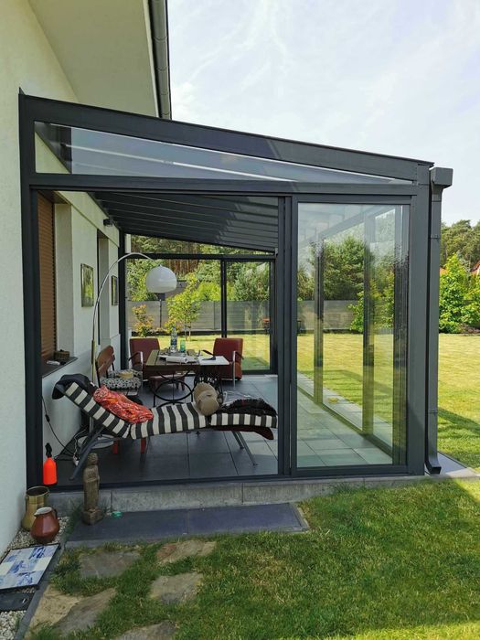 Szklane ściany przesuwne system ramowy przesuwny