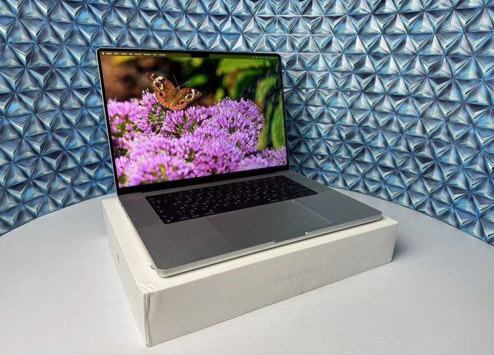 MacBook Pro 16 M1 MAX 64/1Tb