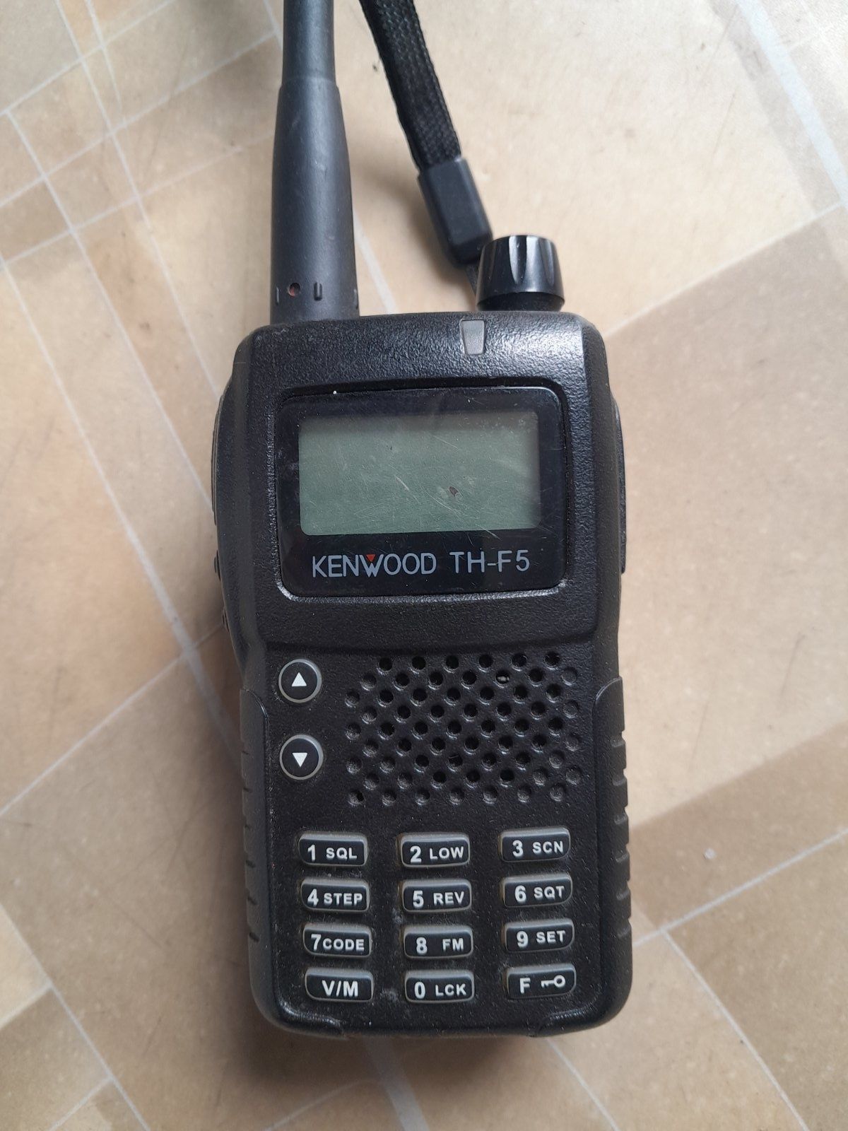 Продам рацию Kenwood TH-F5