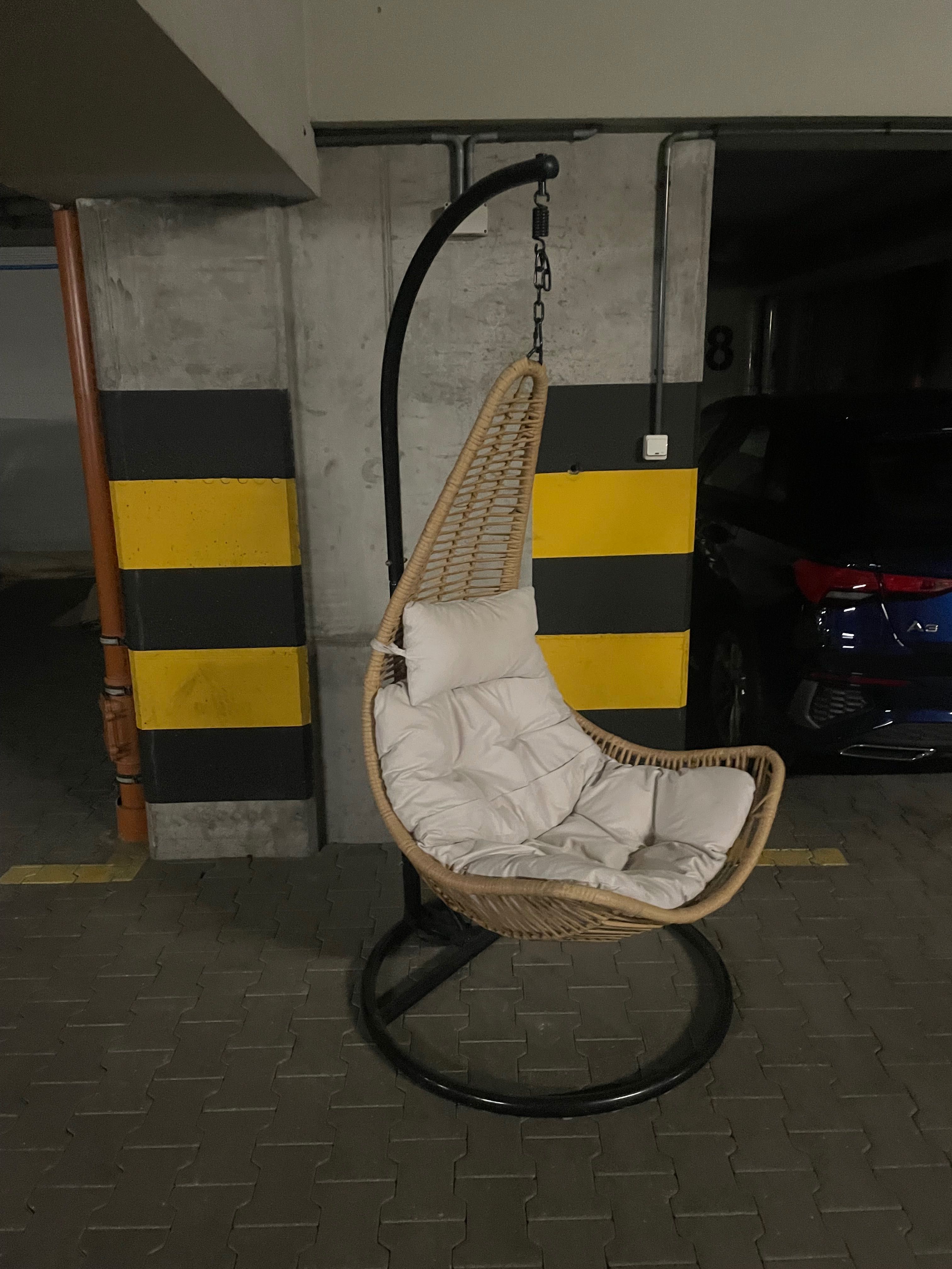 Fotel ogrodowy wiszący