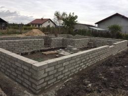Bloczek 38 fundamentowy , betonit , pustak fundamenty