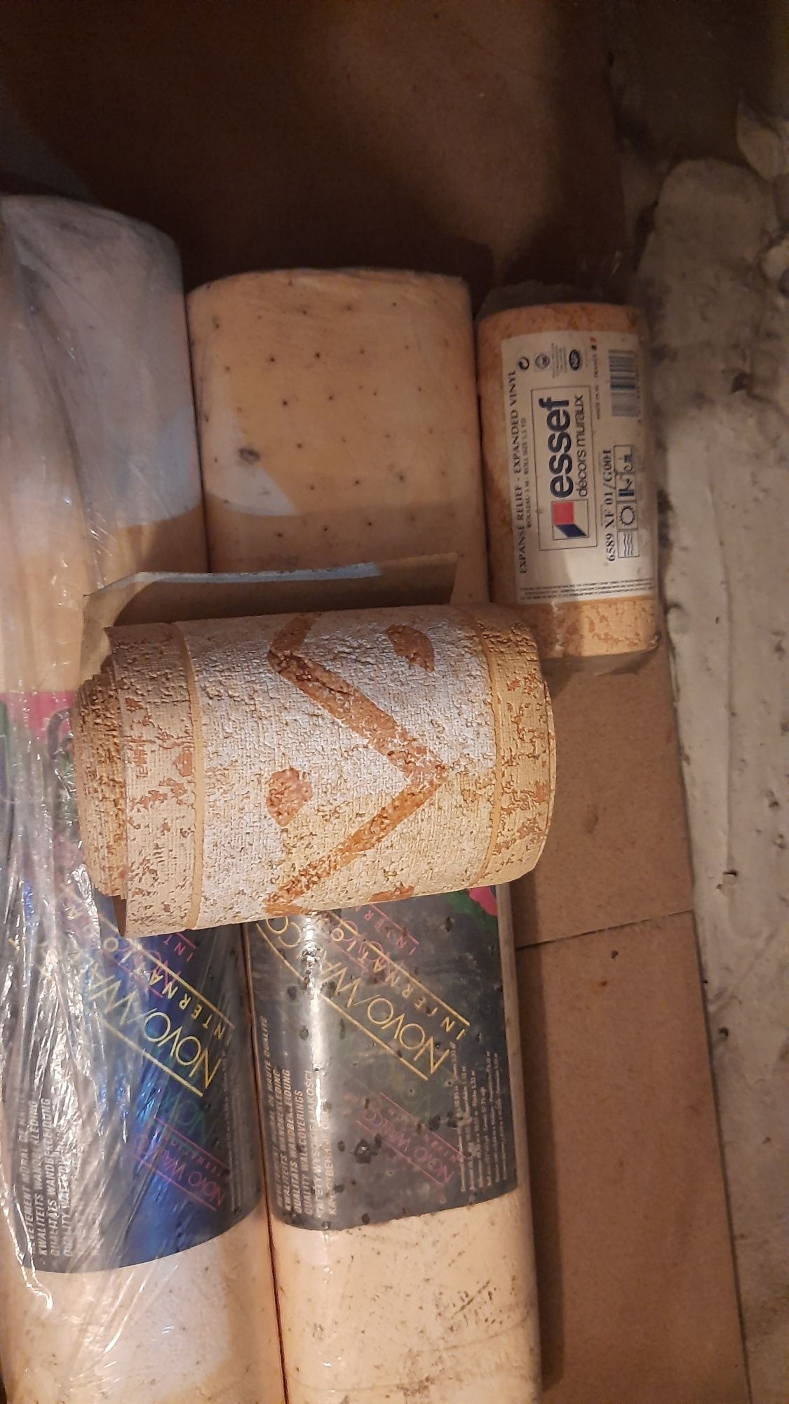 Tapeta strukturalna 6 rolek około 30 m2 żółta
