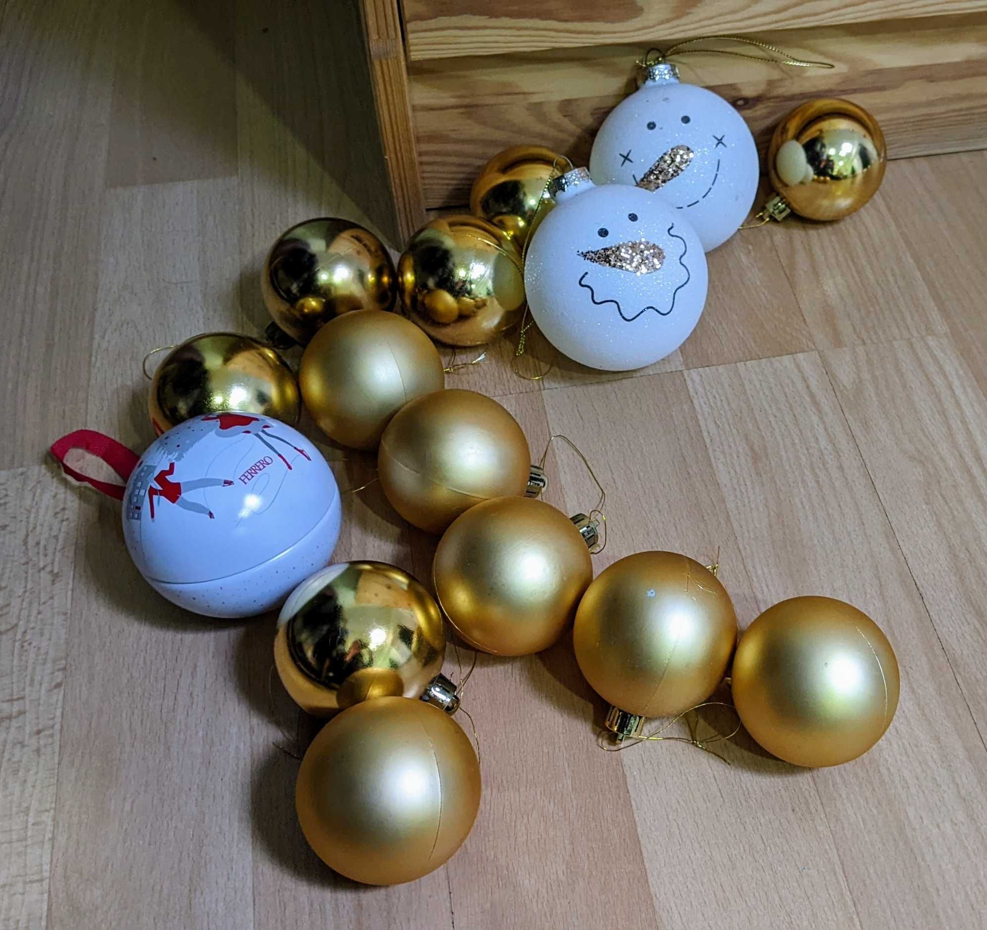 Árvore de Natal com Decorações