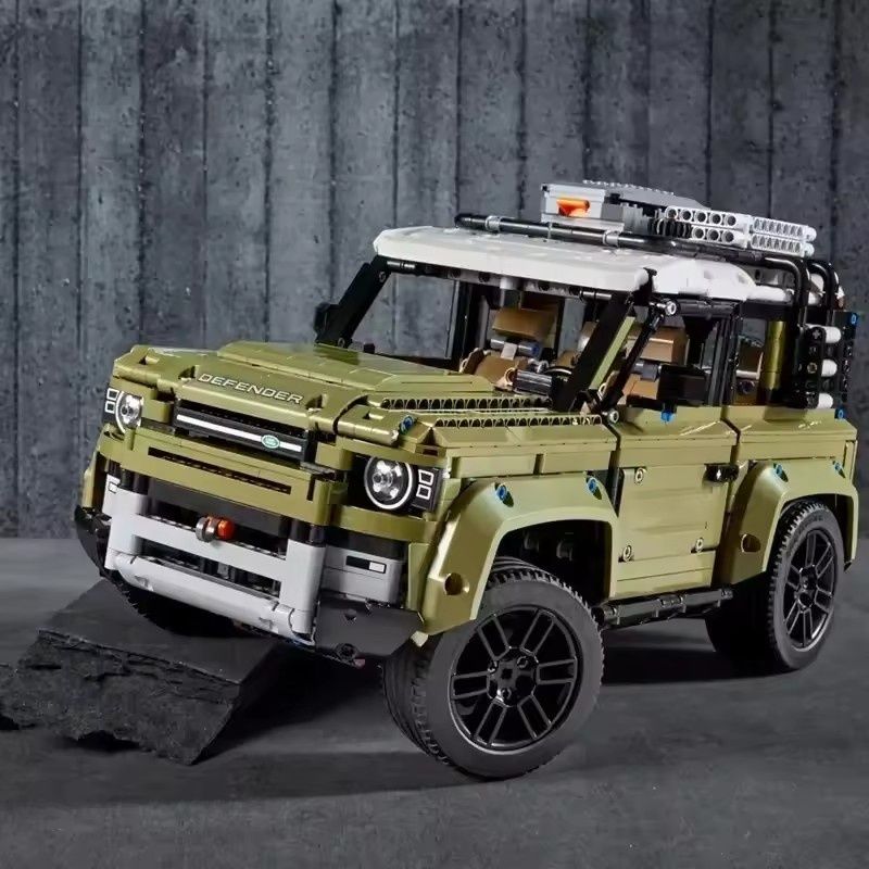 Конструктор 1в1 Lego Technic 42110- Land
Rover Defender на 2573 дет