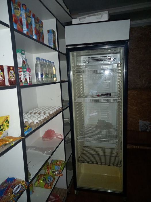 Продам холодильник для магазина