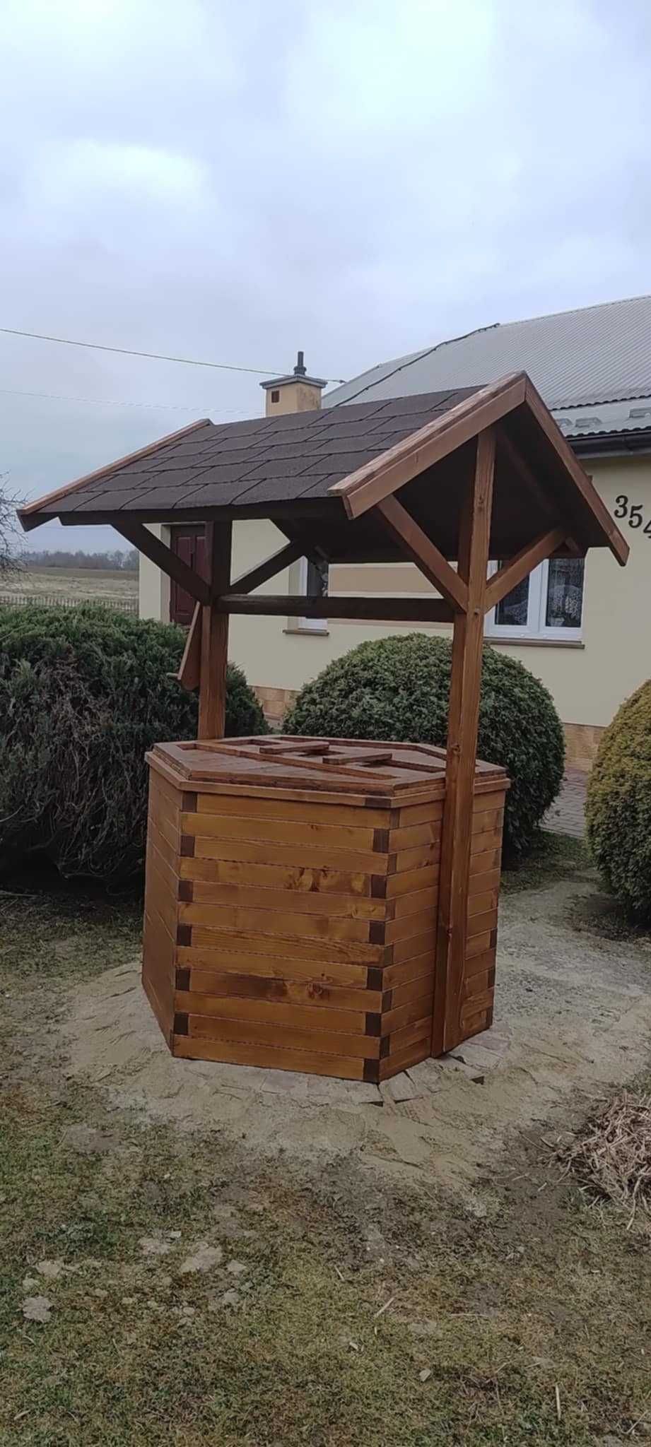 Obudowa Studni ozdobna, drewniana