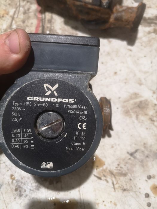 Pompa obiegowa grundfos UPS 25-60