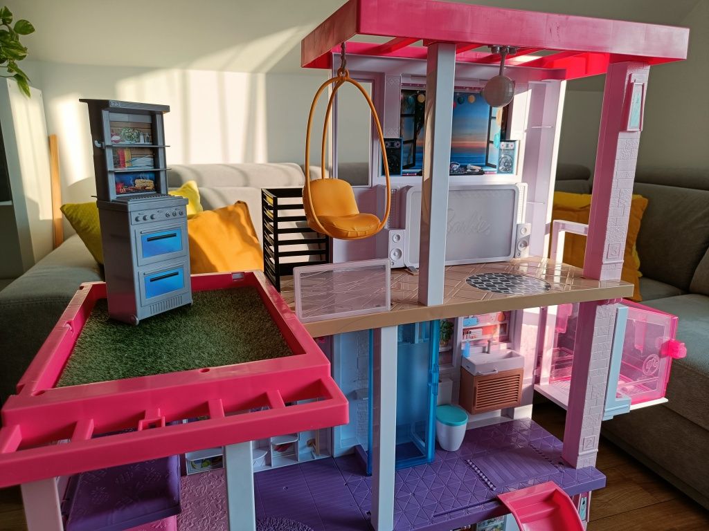 Domek Barbie DREAMHOUSE Deluxe