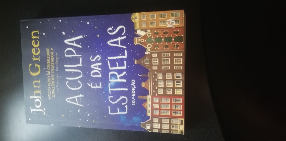 A culpa é das estrelas - John Green