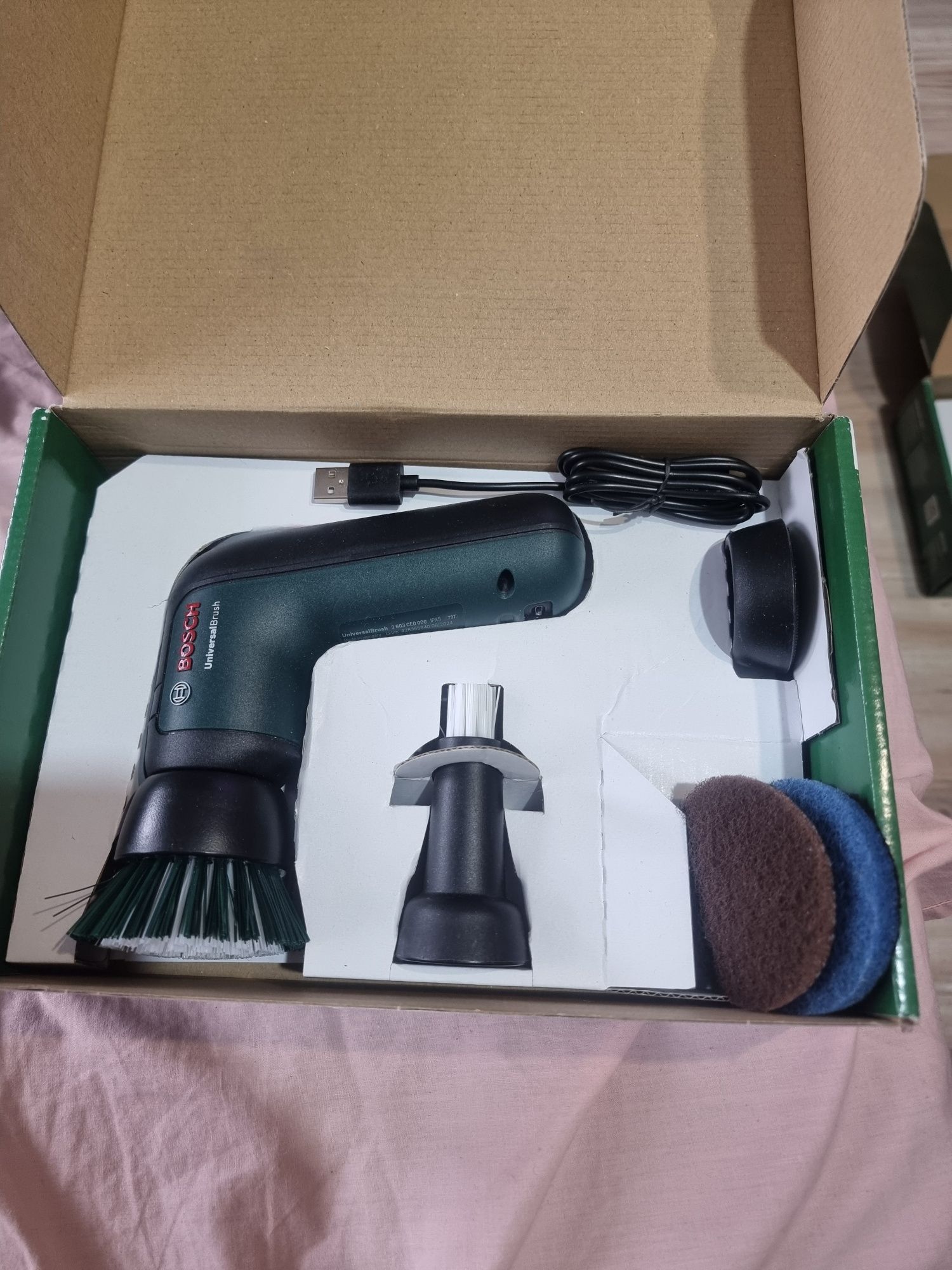 Szczotka akumulatorowa Bosch universalbrush 3,6V