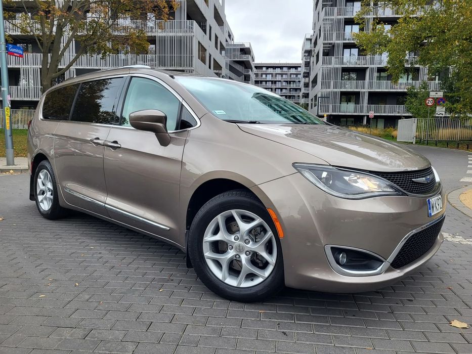 Chrysler Pacifica Touring L Plus *V6 3.6l benzyna 292KM*Instalacja LPG*W Polsce od 4 lat
