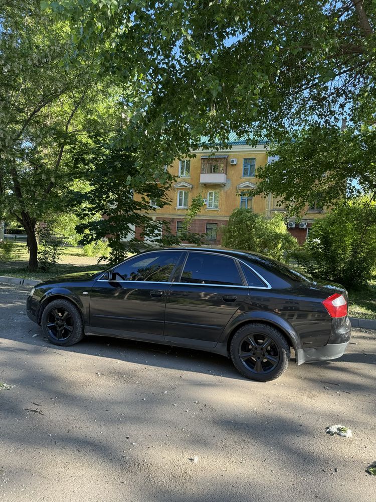 Audi a4b6 2.5 quattro
