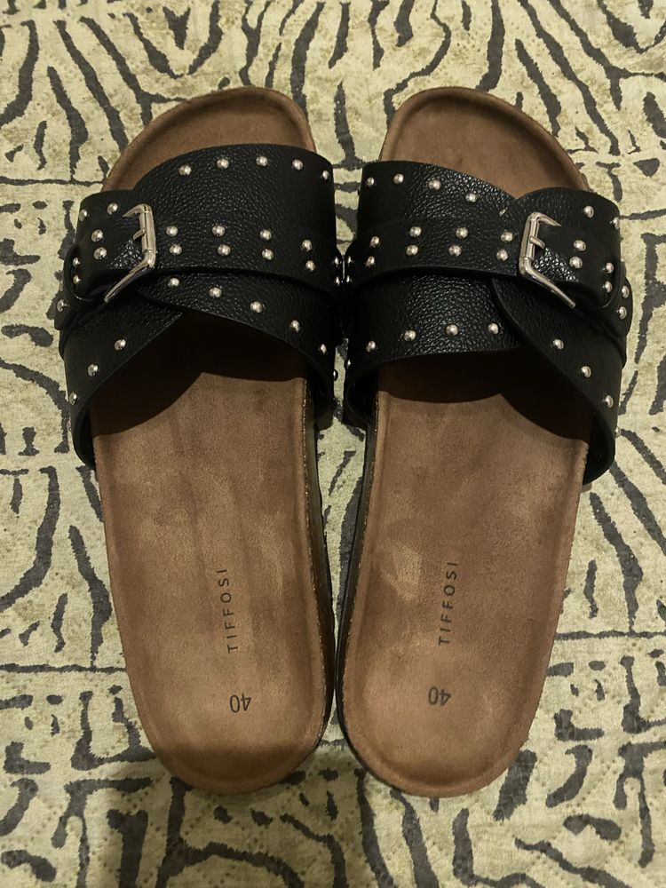Chinelo de pala com fivela preto tamanho 40