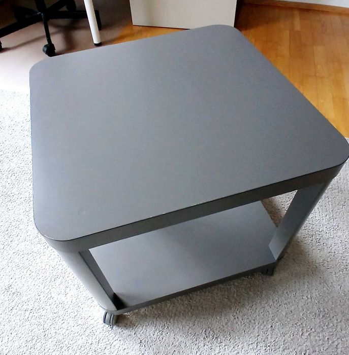 Stolik IKEA na kółkach, stan idealny