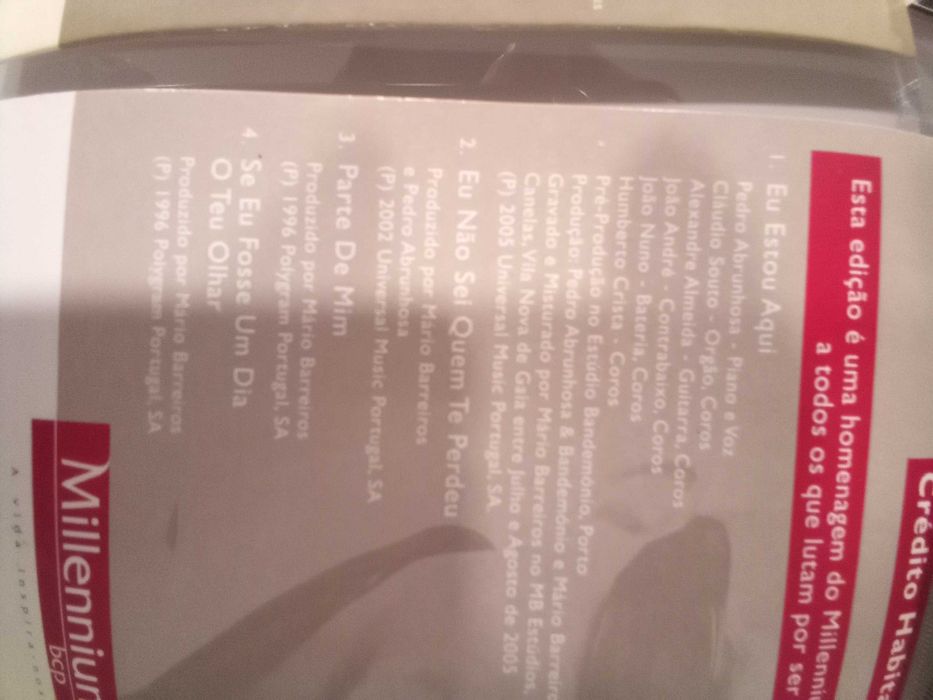 Conjunto de CDs originais.