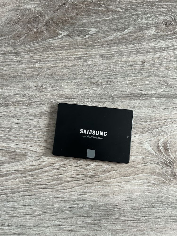 Samsung SSD 870 EVO 1TB V-nand SSD