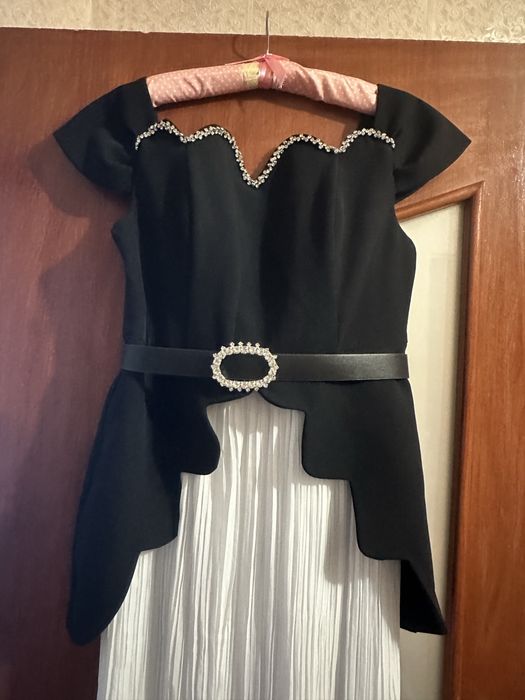 Сукня вечірня святкова