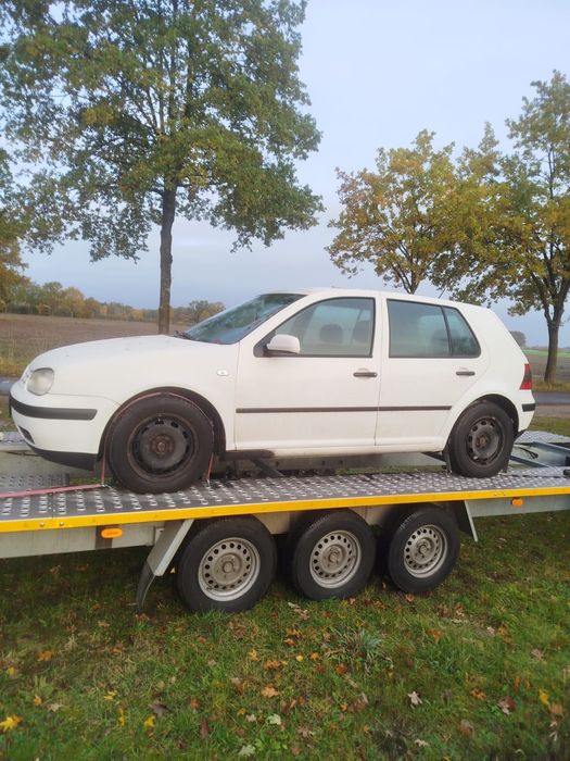 Volkswagen Golf 1.6 Avtomat