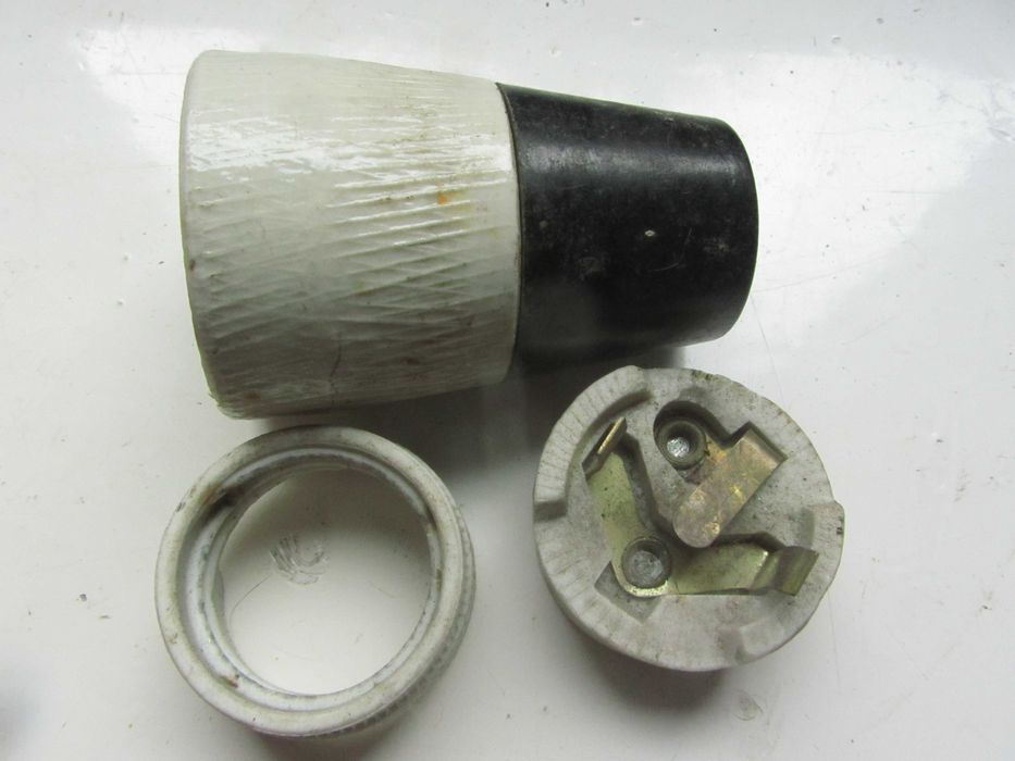 Stara oprawka porcelanowa gwint do żarówki E27