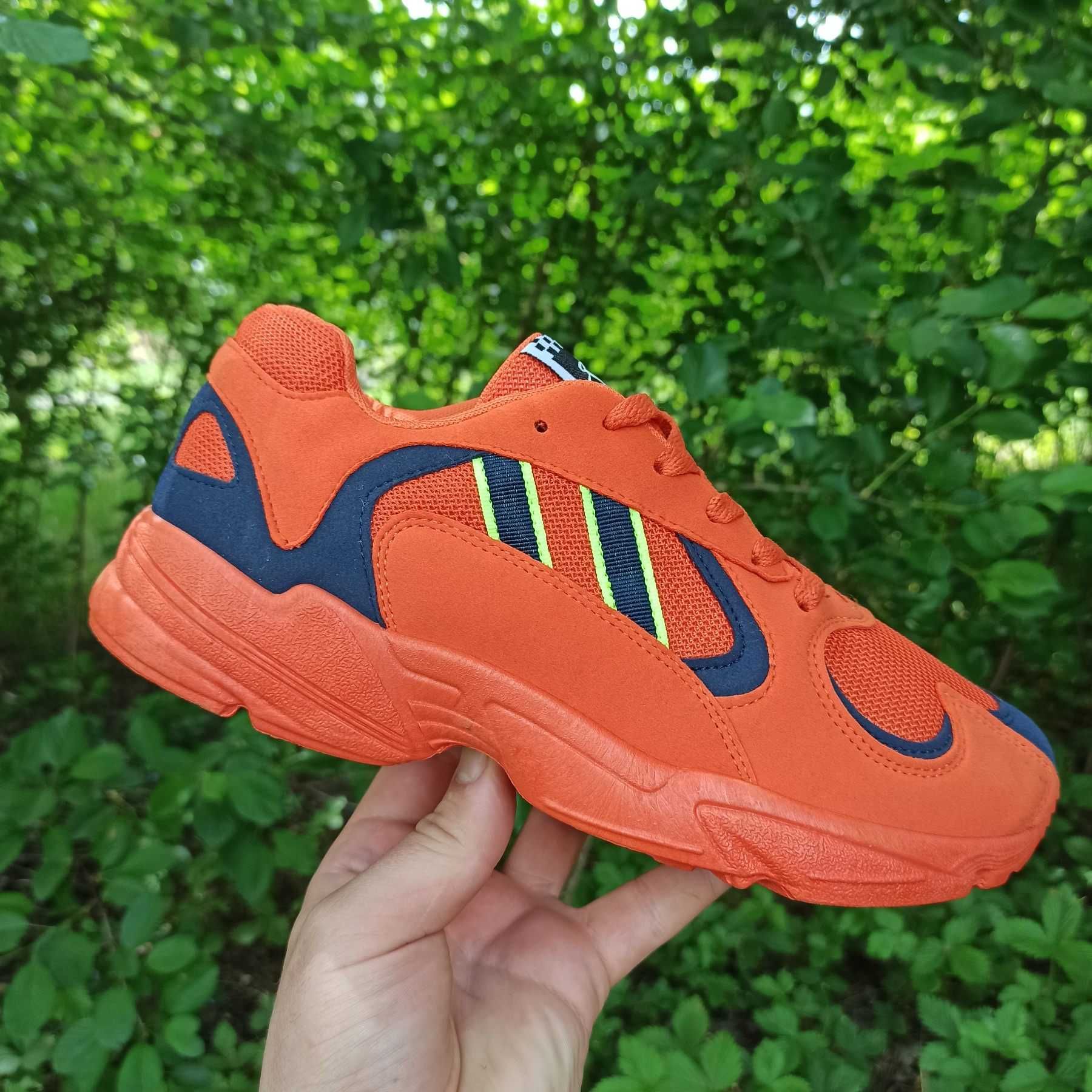 Кросівки літні Adidas Yung Розмір 41-42