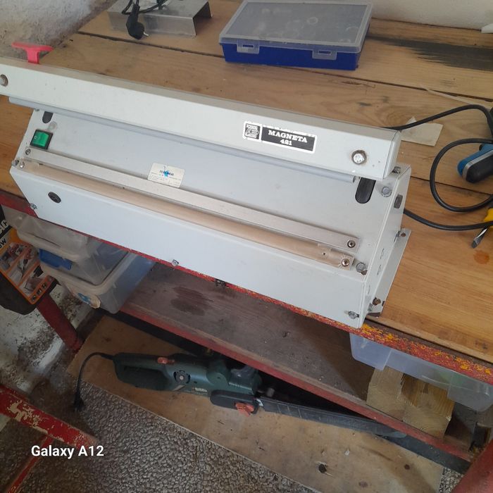 Máquina de fechar sacos de plástico  de 42 Cm