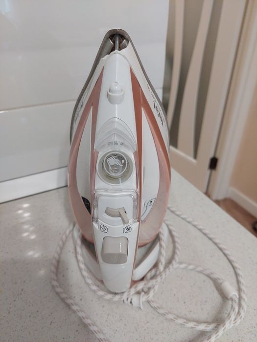 Праска tefal turbo pro Anti-Calc утюг