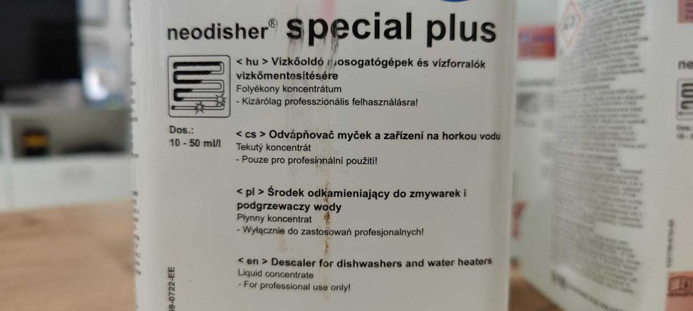 Odkamieniacz do zmywarek gastro Dr. Weigert Neodisher Special Plus 2 l