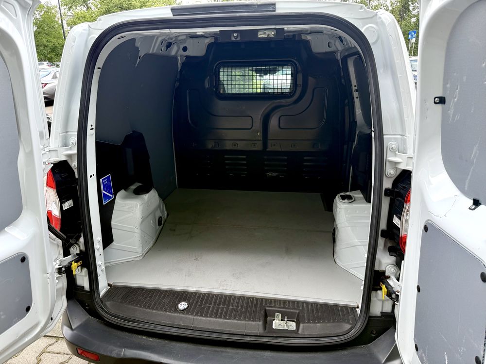 Ford_Transit_Courier_1.5_TDCi