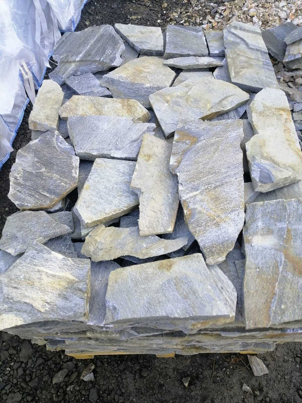 Gnejs elewacyjny kamień naturalny na elewację taras schody gr 1-3 cm