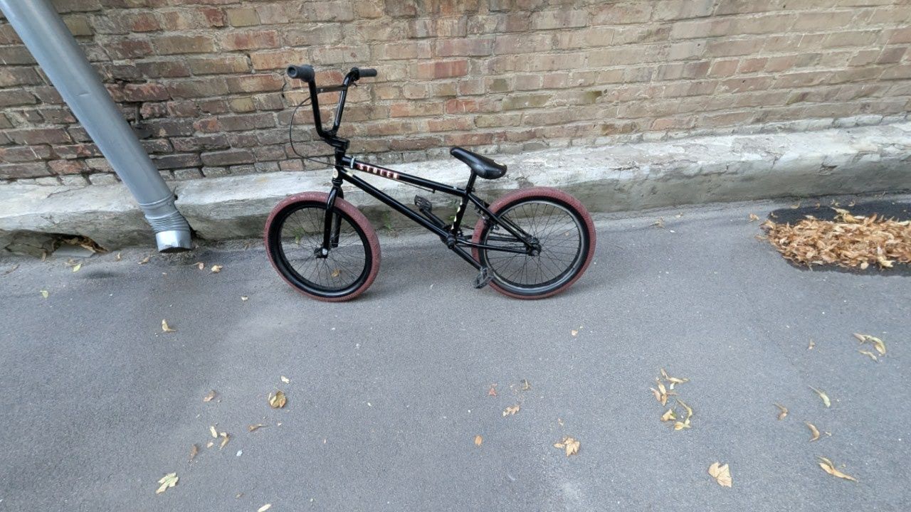 Велосипед BMX 20" Stolen CASINO 20.25" 2021 BLACK & BLOOD RED