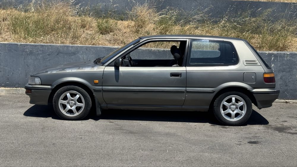 Toyota corolla 1.8d comercial