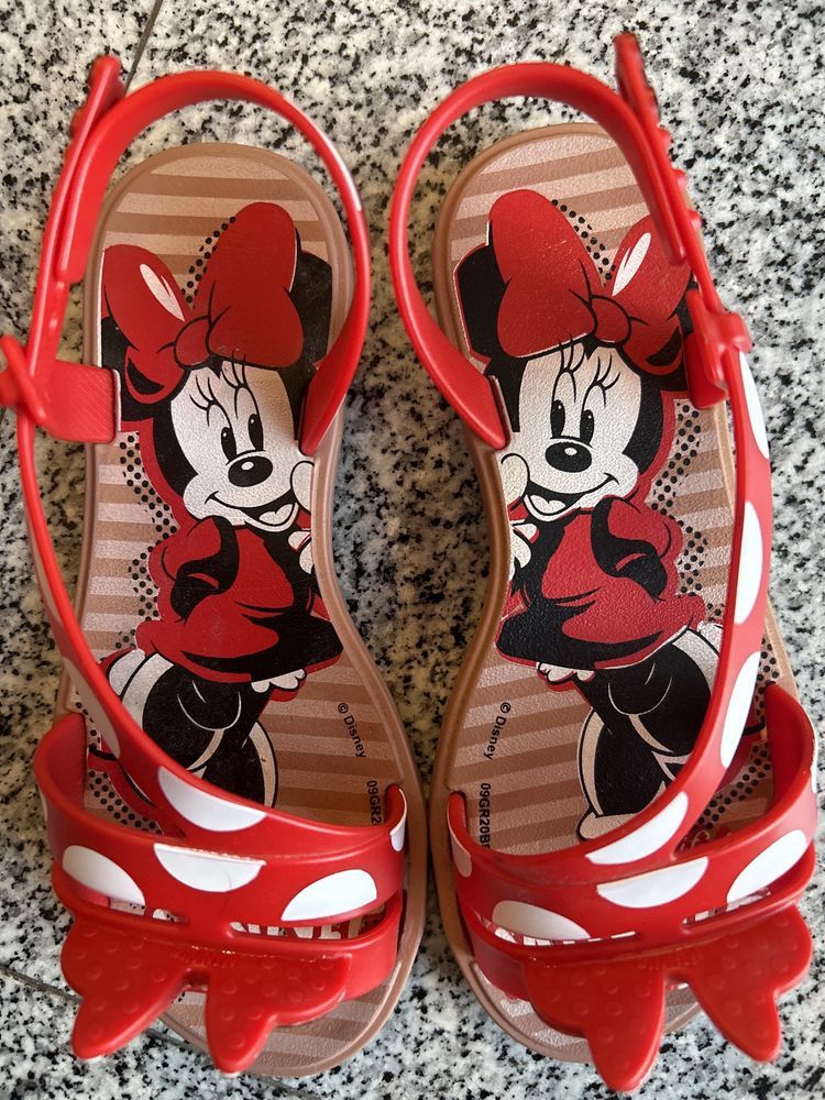 Minnie 32 sandálias da Disney Grandene para menina