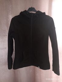 Czarna kurtka Softshell