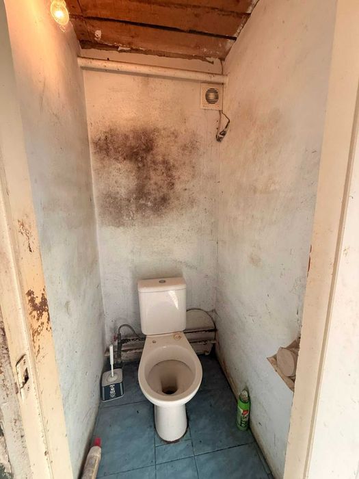 Продам недорого дом в Александровке в удачном месте