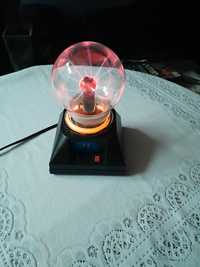 Lampka ze zmieniającym się światłem i muzyczką