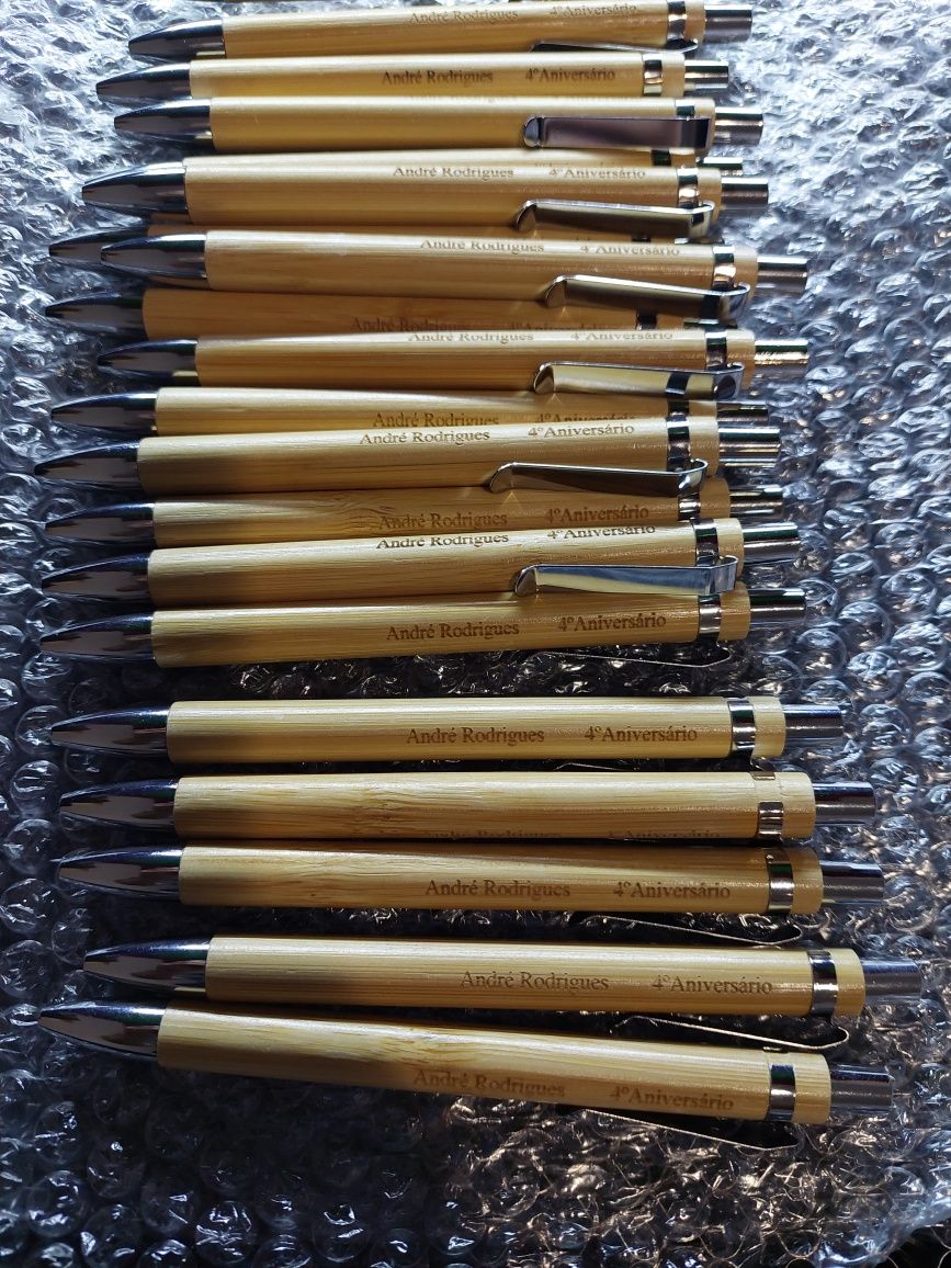 Canetas personalizadas em bambu