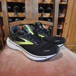 Кроссовки кроси brooks