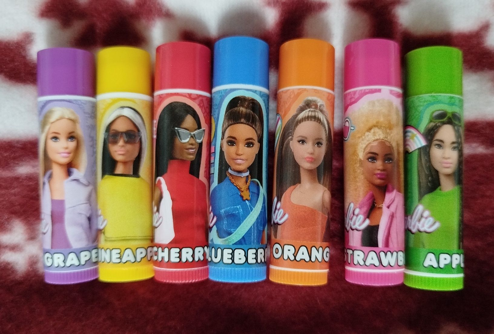 Pomadki nowe 7 sztuk