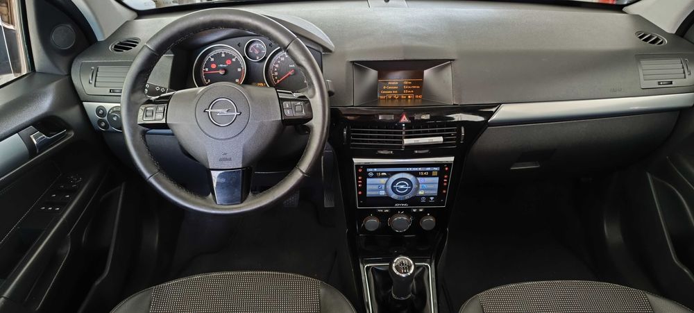 Opel Astra 1.3 CDTI Cosmo (Fantástico)